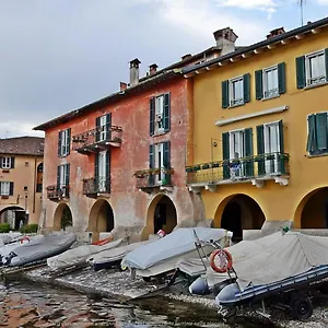 porta-torre-suite-apartment-in-como-center-free-garage.it-lombardy.com/